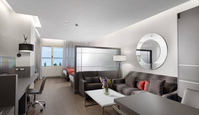 Holiday Suites in Athens