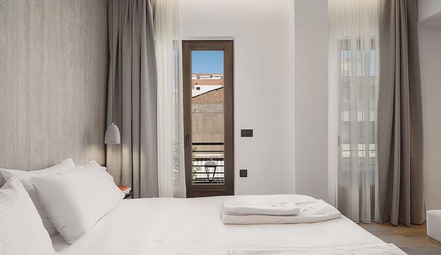 T Suite -Luxury Retreat in the Heart of Chania Old Town