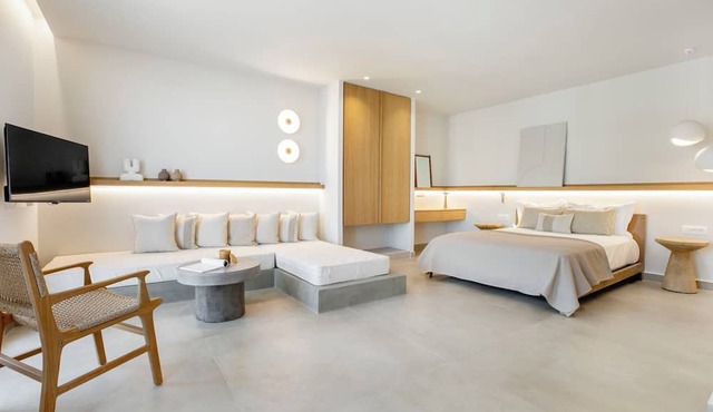 Kythnos Blue - Suite 1 Sea View, Walk to the beach