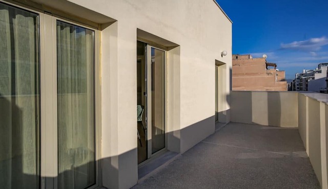 Mooeve Psyri - Apartment Two-bedroom with terrace