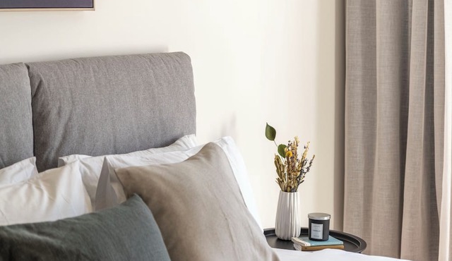 Monastiraki Living: Deluxe 2BR Apartment in Athens