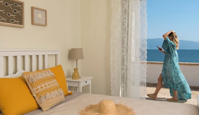 Amelia Villa Collection