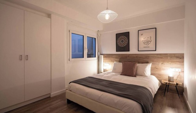 1BR In Plaka | Rooftop Access w/Acropolis View in Athens