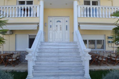 Irini Apartments in Keramoti