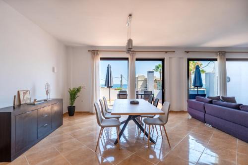 Kalamaki Del Mar Seaside Villa