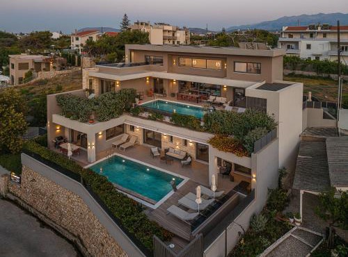 Lusol Seafront Villas - "Free" Heated Pools, 100m Sea