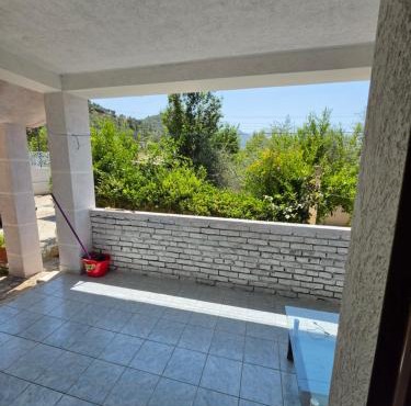 Villa Kalldrëmi in Vlorë