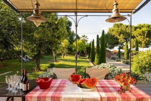 Οlives and Vines Retreat Villa