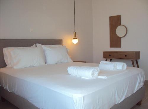 Artaki Beach WAVES Apartment in Koroni