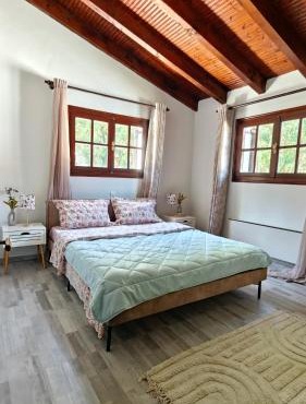 Hotels in Komniná, Greece in Komniná