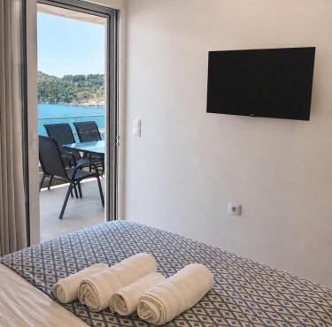 Azure bay residence - Luxury sea view apartment in Tolo