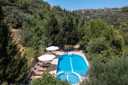Apanema Mindfulness, Relaxing Adults Only Resort, Fast WiFi, Pool, Sauna, Massage in Asprogerakata