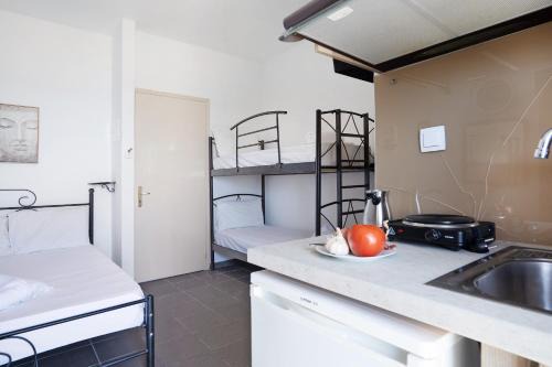 Iguana studio 15 in Preveza