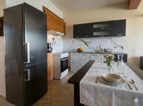 Mermaid Apartment 2 in Skala Marion