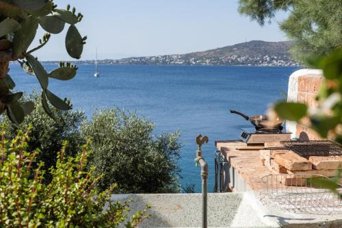Stunning studio with panoramic sea views & sunset