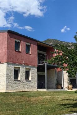 Zois Apartment in Souli