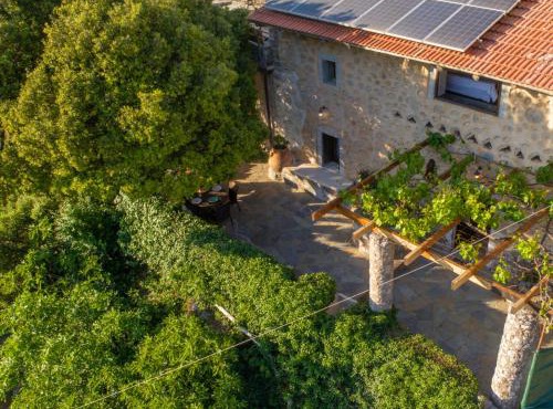 Traditional Villas Askyfou in Karés