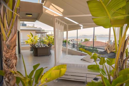 Golden View Villa in Kato Daratso
