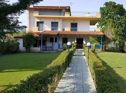 Villa for 14 Guests near the sea - 100m in Paralia Rachon