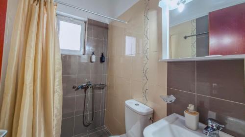 Kyras Vrysi Retreat Mountain Views & BBQ in Loutraki-Agioi Theodoroi