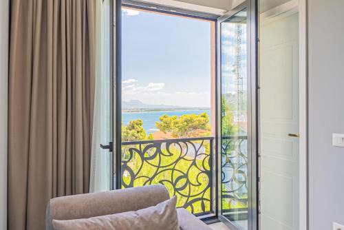 Evianamar in Shëngjin