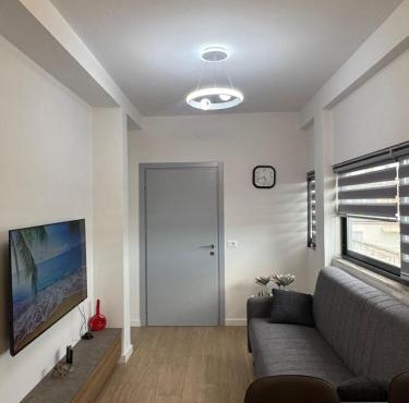 ER BnB Twin Apartments in Tirana