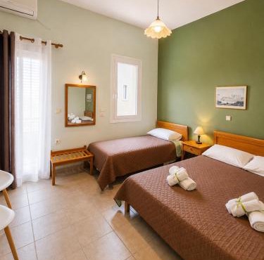 Zannikos Rooms