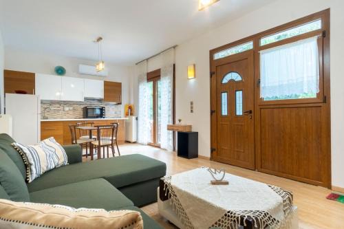 Elena's Apartment in Therma Samothrace in Therma