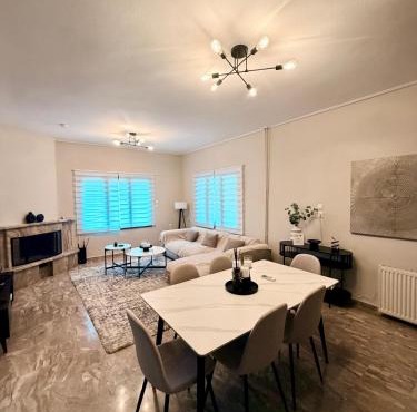 Villa Tuscany 8 away from Veria in Veroia