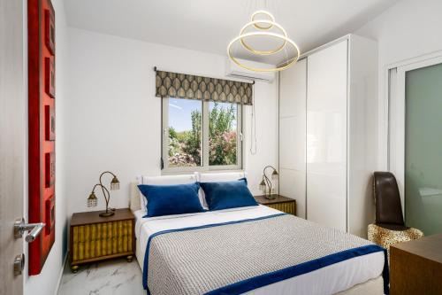 New Beachfront villa Six Stars in Chania,close to the beach & amenities