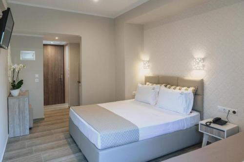 Ammos Beach Seaside Luxury Suites Hotel