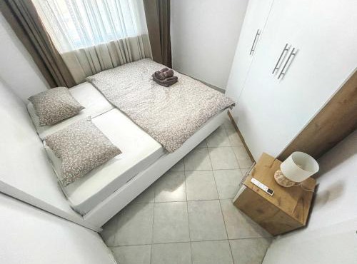 Golden Wave Escape H27 in Durrës