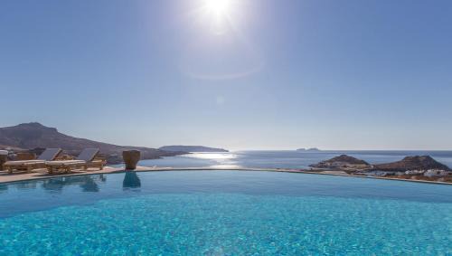 ALEGRIA Estate - 9 Bedrooms option