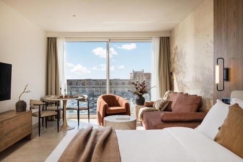 PortoVista Luxury Urban Suites by BiNoBi!