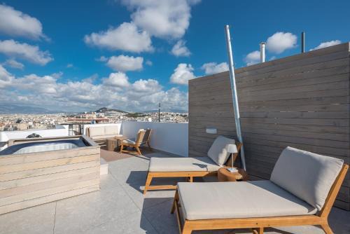 Acropolis & Sea View Villa with Whirlpool & BBQ in Athens