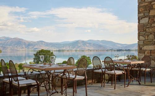 Limneon Resort & Spa in Kastoria