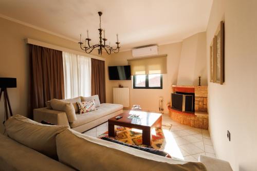 White lavender house in Konitsa