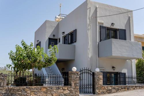 Alexandros beach house in Plaka Elounda