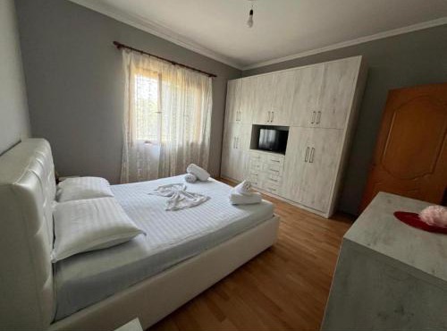 Saimir House