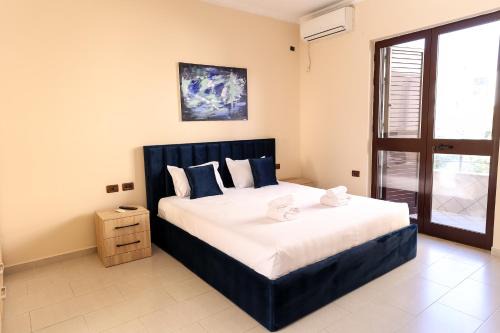 Private Villa With Garden And Comfort - Close To City Center in Tirana