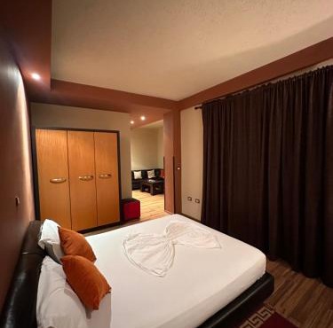 Hotel Epidami in Kashar
