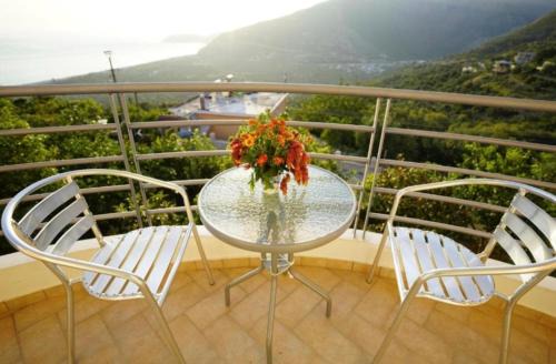 Apartments Vila Emiliano in Borsh