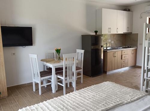 Eva & Resul apartments in Ilias