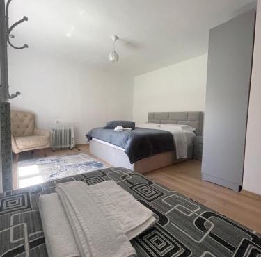 Paja Guesthouse - Camping in Bogë
