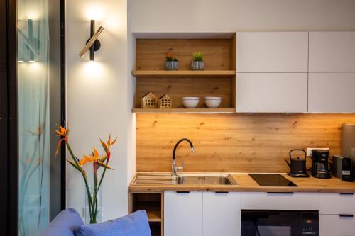 Lola Apartments in Corfu