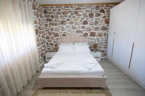 Villa Kadiu in Korçë