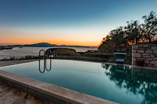 Kymaros Villas