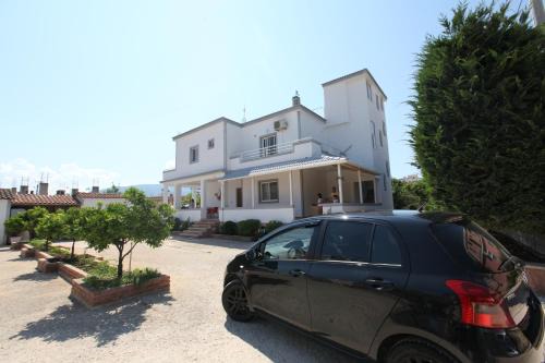 Villa Shehu in Ksamil