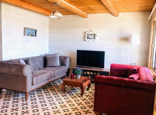 Beachfront, Tirana Guest House