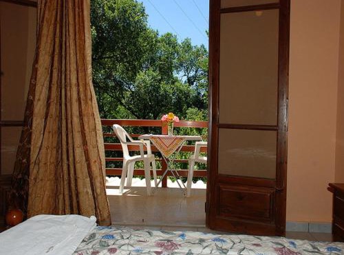 Maria Apartments - Roumanis